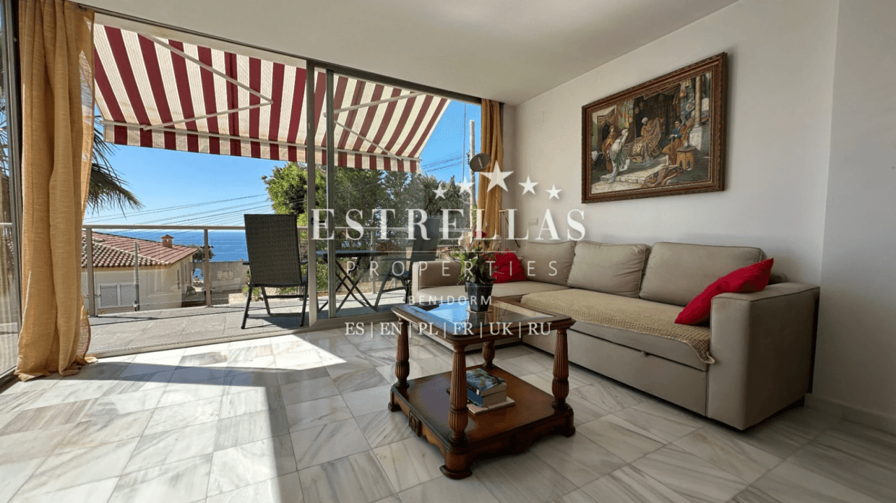 Exclusiva villa moderna con piscina privada y VISTAS PANORÁMICAS AL MAR en Montiboli, Villajoyosa
