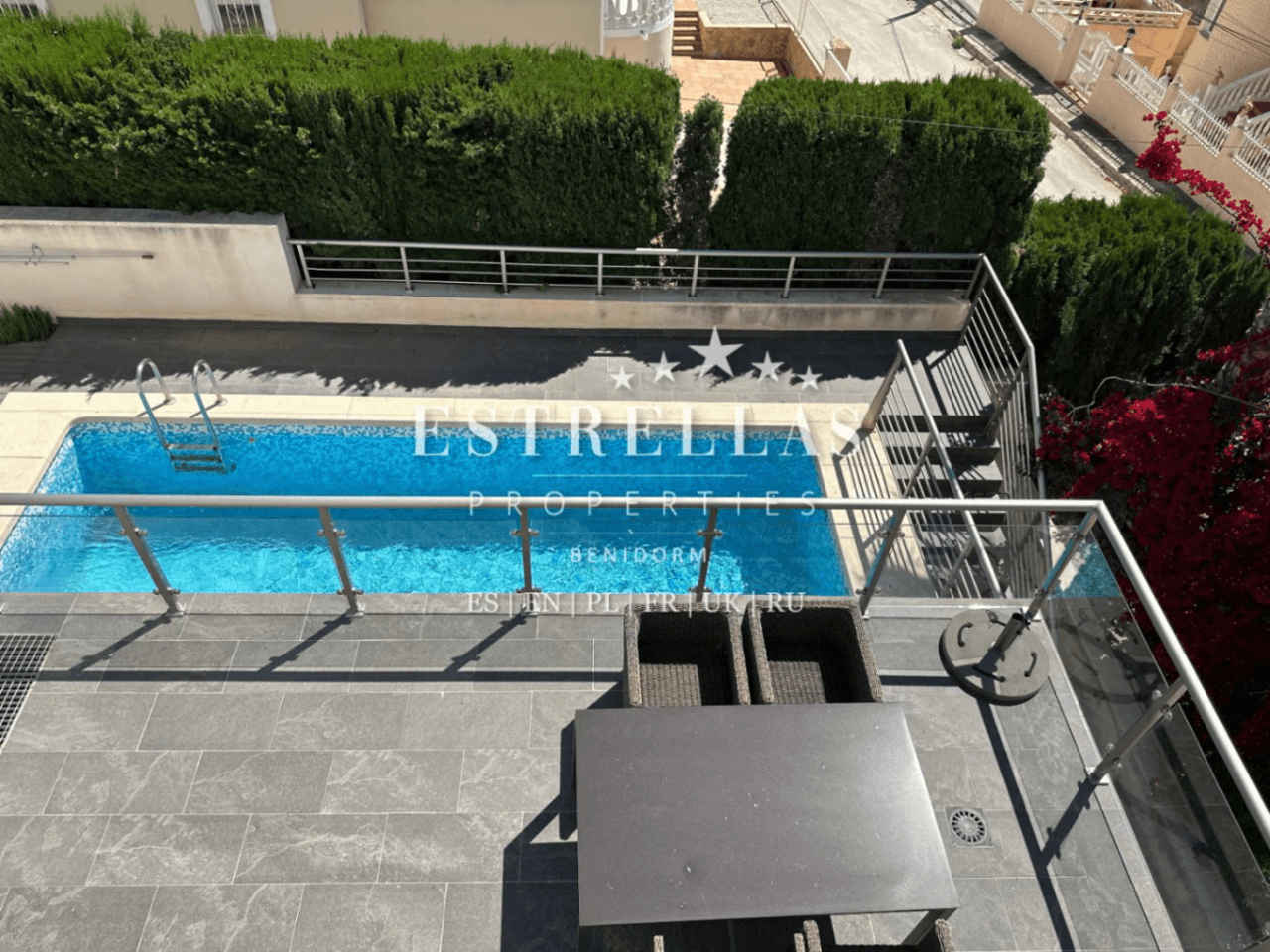 MODERNA Villa con piscina privada y vistas ESPECTACULARES AL MAR en Montiboli, Villajoyosa