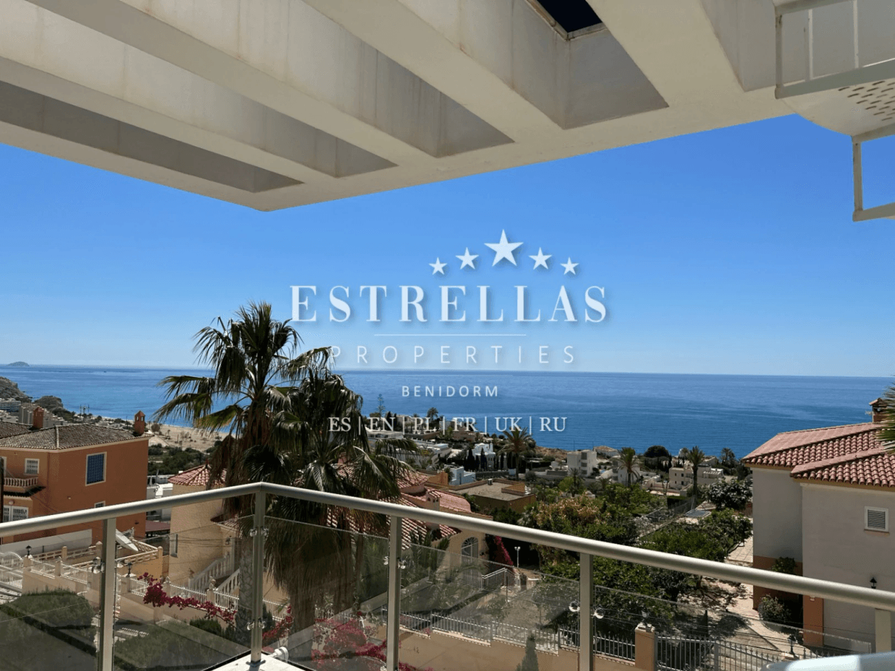 Exclusiva villa moderna con piscina privada y VISTAS PANORÁMICAS AL MAR en Montiboli, Villajoyosa
