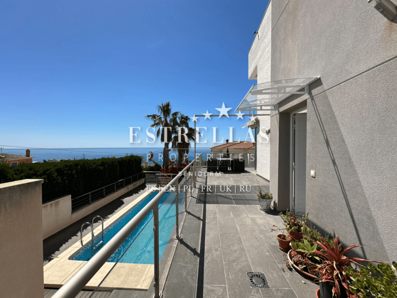MODERNA Villa con piscina privada y vistas ESPECTACULARES AL MAR en Montiboli, Villajoyosa