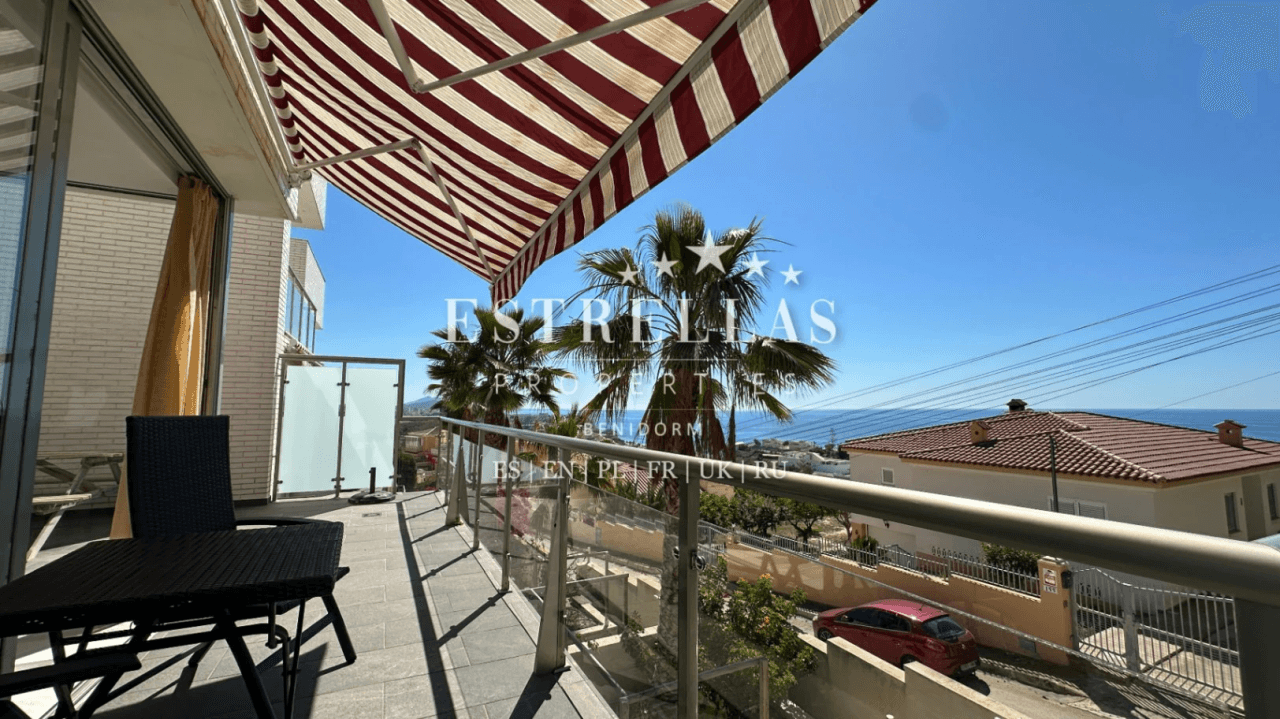 Exclusiva villa moderna con piscina privada y VISTAS PANORÁMICAS AL MAR en Montiboli, Villajoyosa