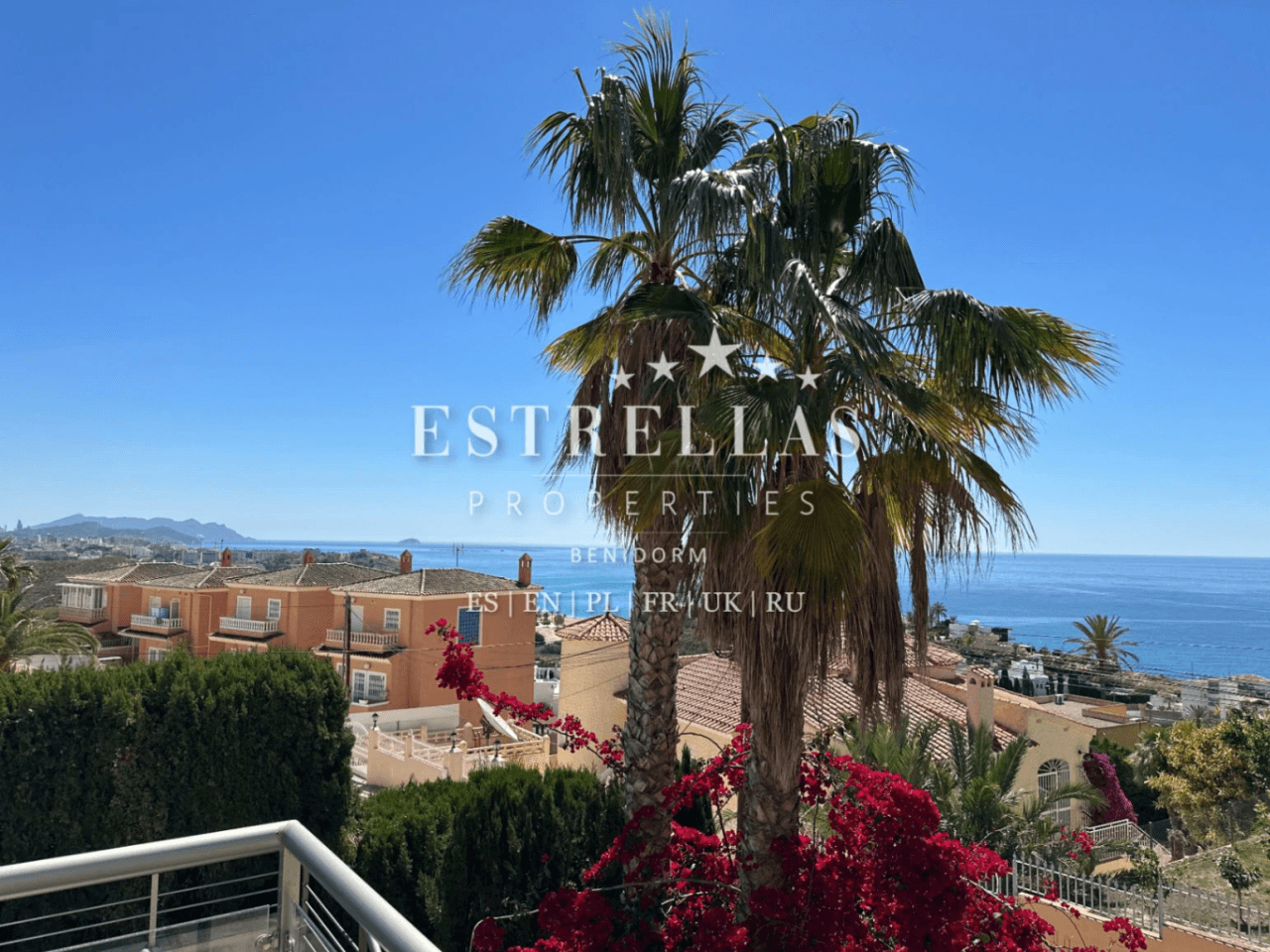 MODERNA Villa con piscina privada y vistas ESPECTACULARES AL MAR en Montiboli, Villajoyosa