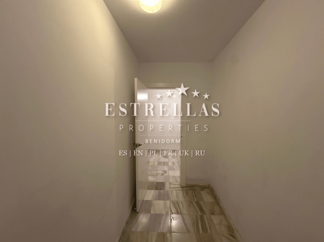 Exclusiva villa moderna con piscina privada y VISTAS PANORÁMICAS AL MAR en Montiboli, Villajoyosa