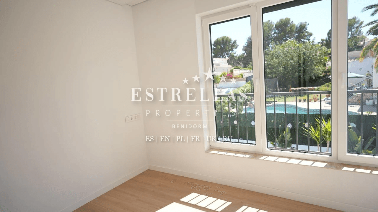 Villa exclusiva con piscina privada y cocina exterior en La Nucía, entre Altea y Benidorm