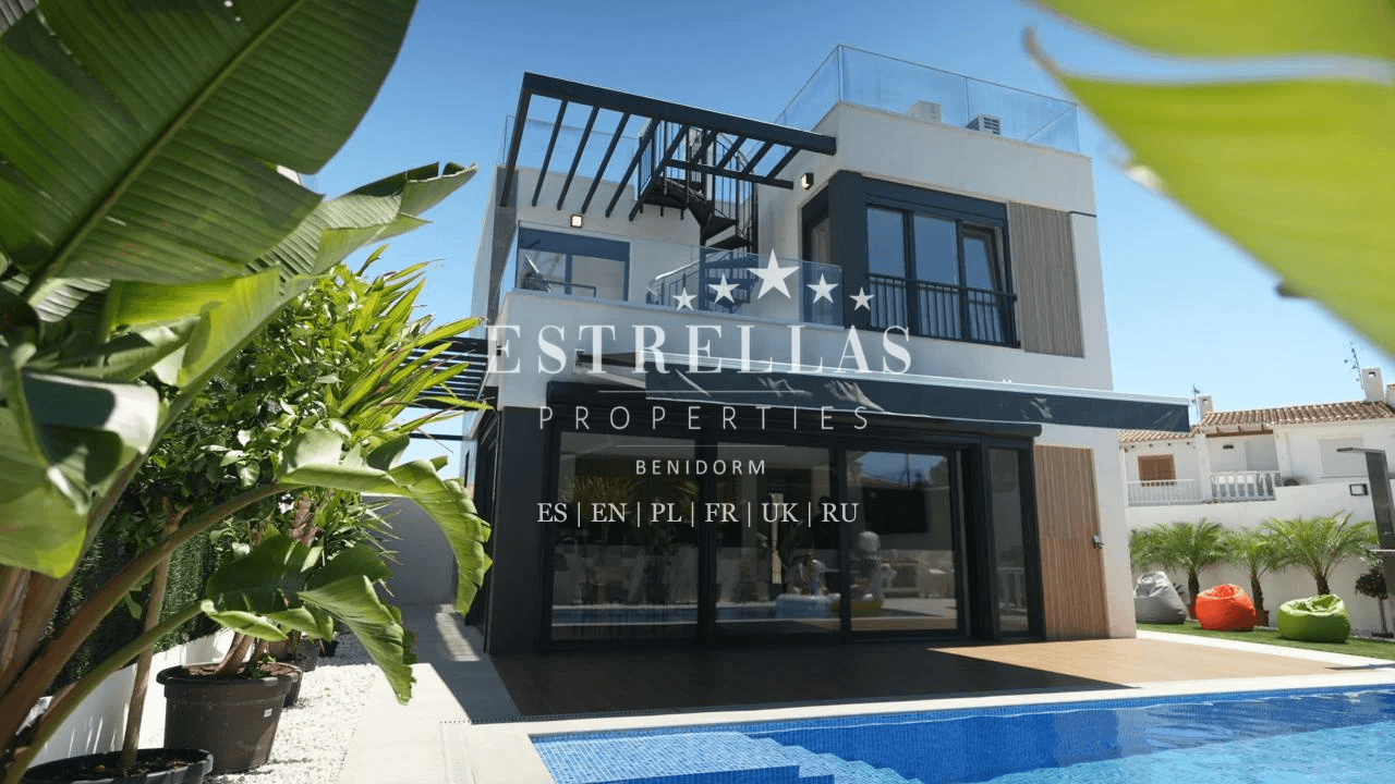 Villa exclusiva con piscina privada y cocina exterior en La Nucía, entre Altea y Benidorm