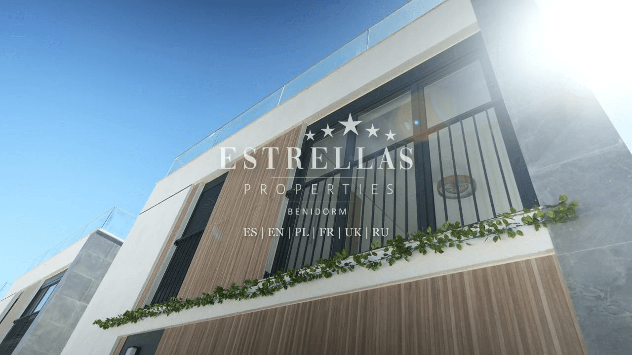 Villa exclusiva con piscina privada y cocina exterior en La Nucía, entre Altea y Benidorm