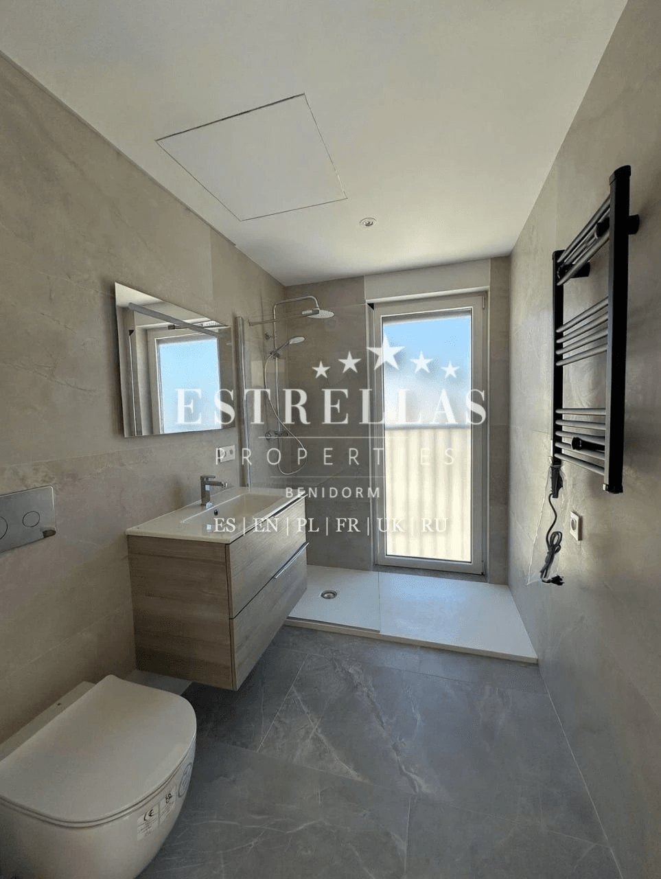 Villa exclusiva con piscina privada y cocina exterior en La Nucía, entre Altea y Benidorm