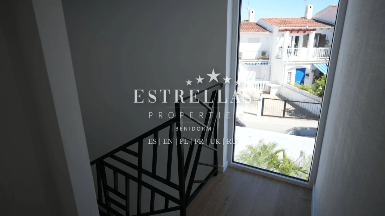 Villa exclusiva con piscina privada y cocina exterior en La Nucía, entre Altea y Benidorm